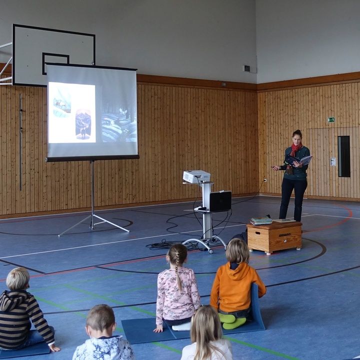 Vorlesetag in der Karl-Straub-Grundschule Salz
